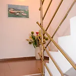 招待所 Nirvana 3*