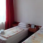 招待所 Nirvana 3*