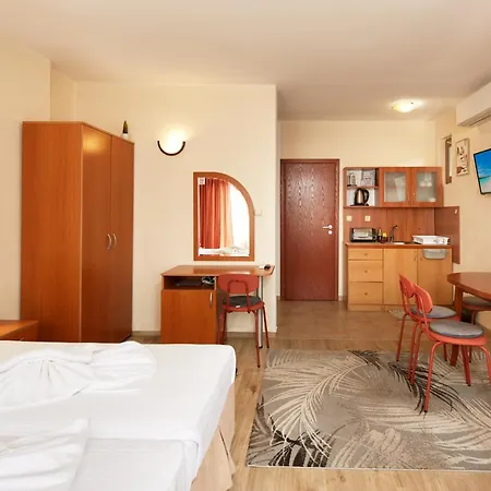 Nirvana Guest house 3*