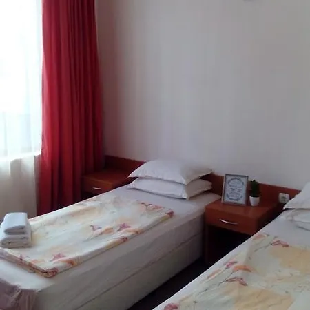 Pensionat Nirvana 3*